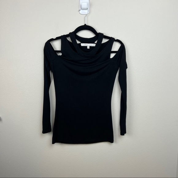 Lovers + Friends Cold Shoulder Top - Picture 2 of 7